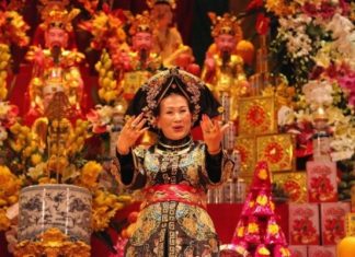 Les croyances & religions Les croyances et religions au Vietnam