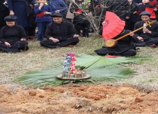 Long Tong – Fête du bonheur et de la fortune des Tày et Nùng au Vietnam long tong