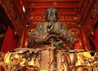 Le Temple Quan Thanh – le Grand génie du Nord temple Quan Thanh