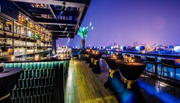 Top Bars Rooftops de Hanoi Vietnam
