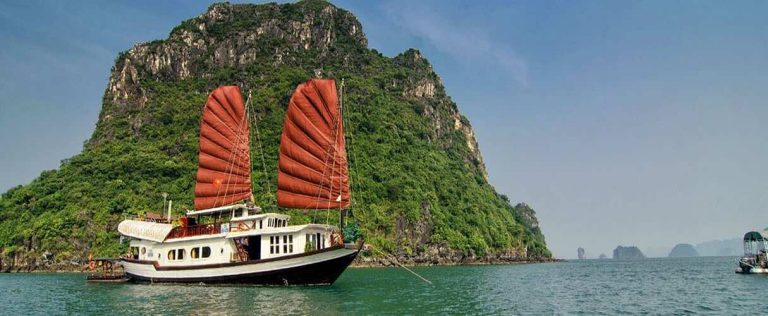 Croisière Baie d&rsquo;Ha Long Lan Ha – Merveilles de la nature qui s&rsquo;élancent sur le ciel