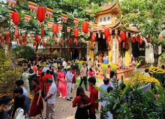 Se rendre dans les pagodes et temples au Vietnam au moment du Tet pagodes et temples au Vietnam 1