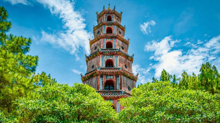 Vietnam 15 Jours : Hoi An ou Hue, faut-il vraiment choisir ? Le Guide définitif du Centre Vietnam