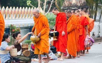 Circuit combiné Vietnam Laos en 18 jours : Entre rizières, traditions et spiritualité Circuit combiné Vietnam Laos en 18 jours