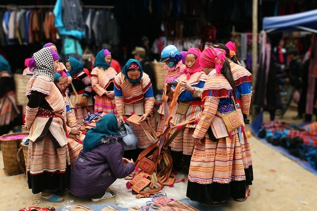 Marché de Bac Ha / Un kaléidoscope de cultures montagnardes au Nord du Vietnam