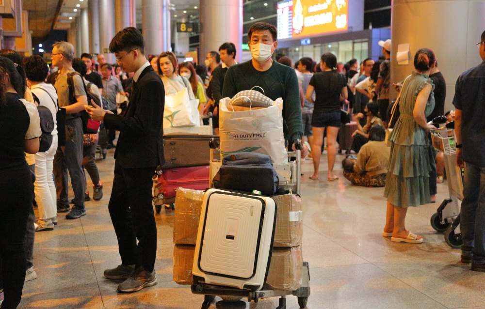Comment et où retrouver votre guide et votre chauffeur à l'aéroport de Nội Bài