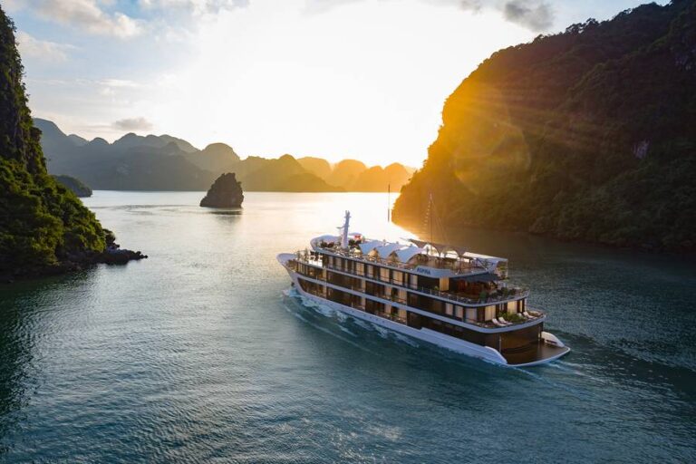 Croisière privée en baie de Lan Ha après un éco-lodge